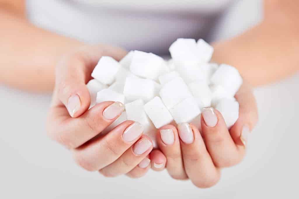 8 Warning Signs That You’re Eating Too Much Sugar