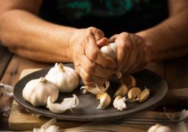 6 Proven Health Benefits of Garlic