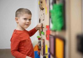 what are the signs of autism